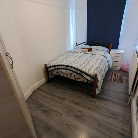 Rahal Hackney Apartment